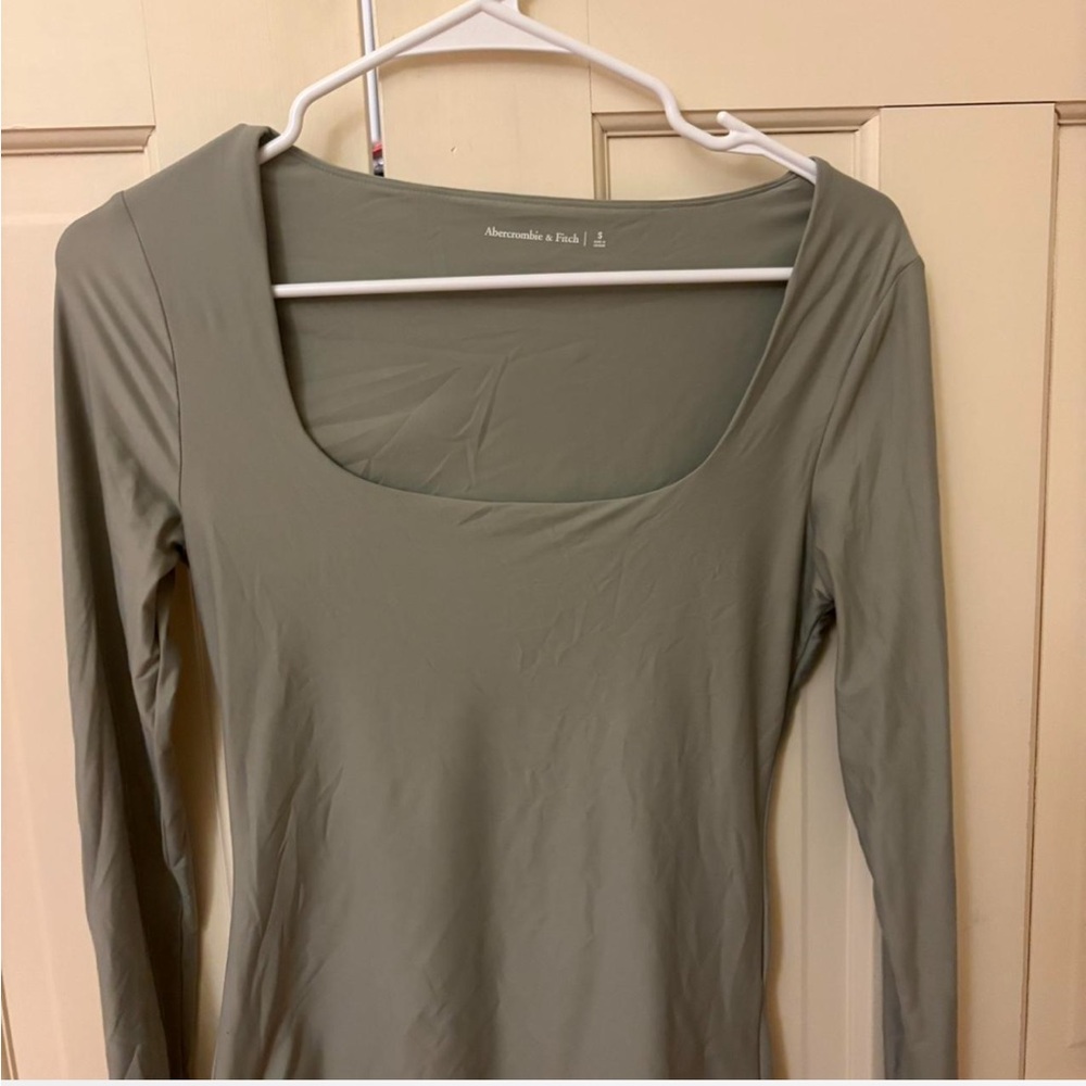 Abercrombie & Fitch Olive Long Sleeve Top